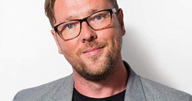 Damian Barr author